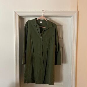 Old Navy Olive Green Button-Up Shirt